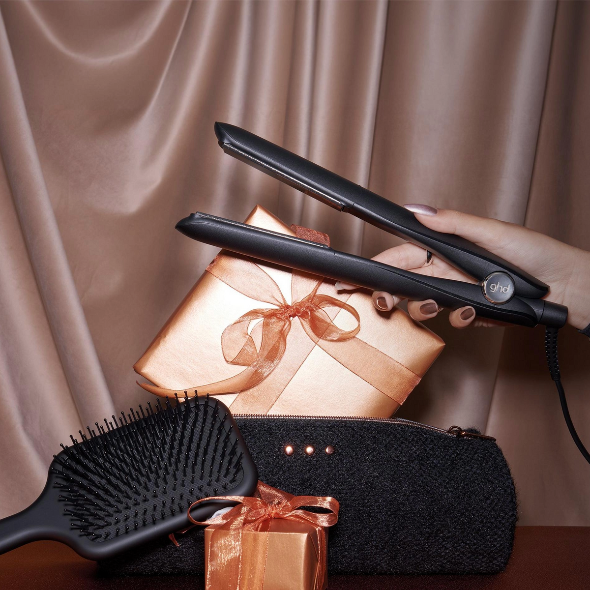 GHD Gold Hair Straightner Festive Gift Set