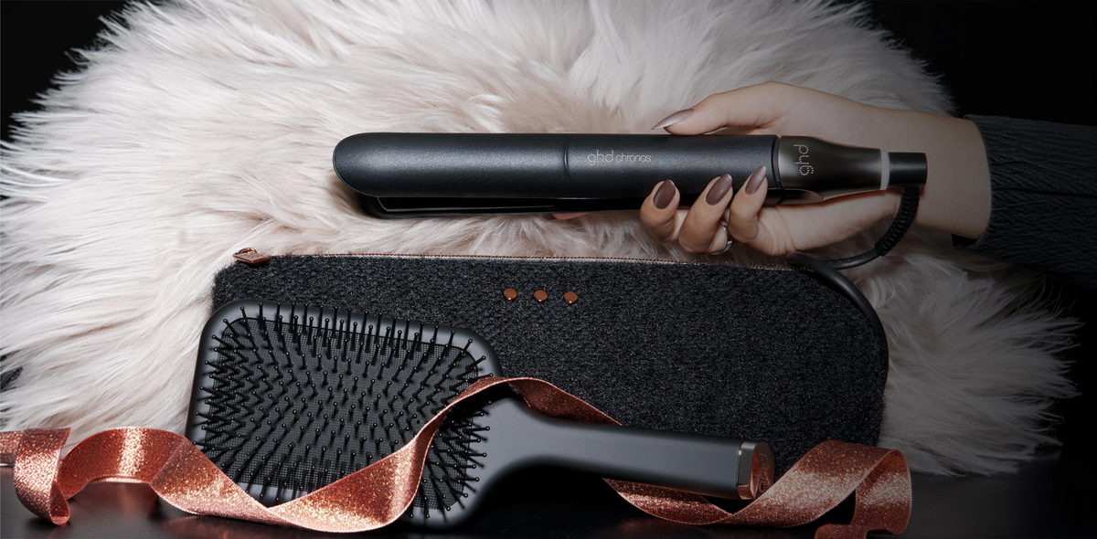 GHD Chronos  Hair Straightner Festive Gift Set