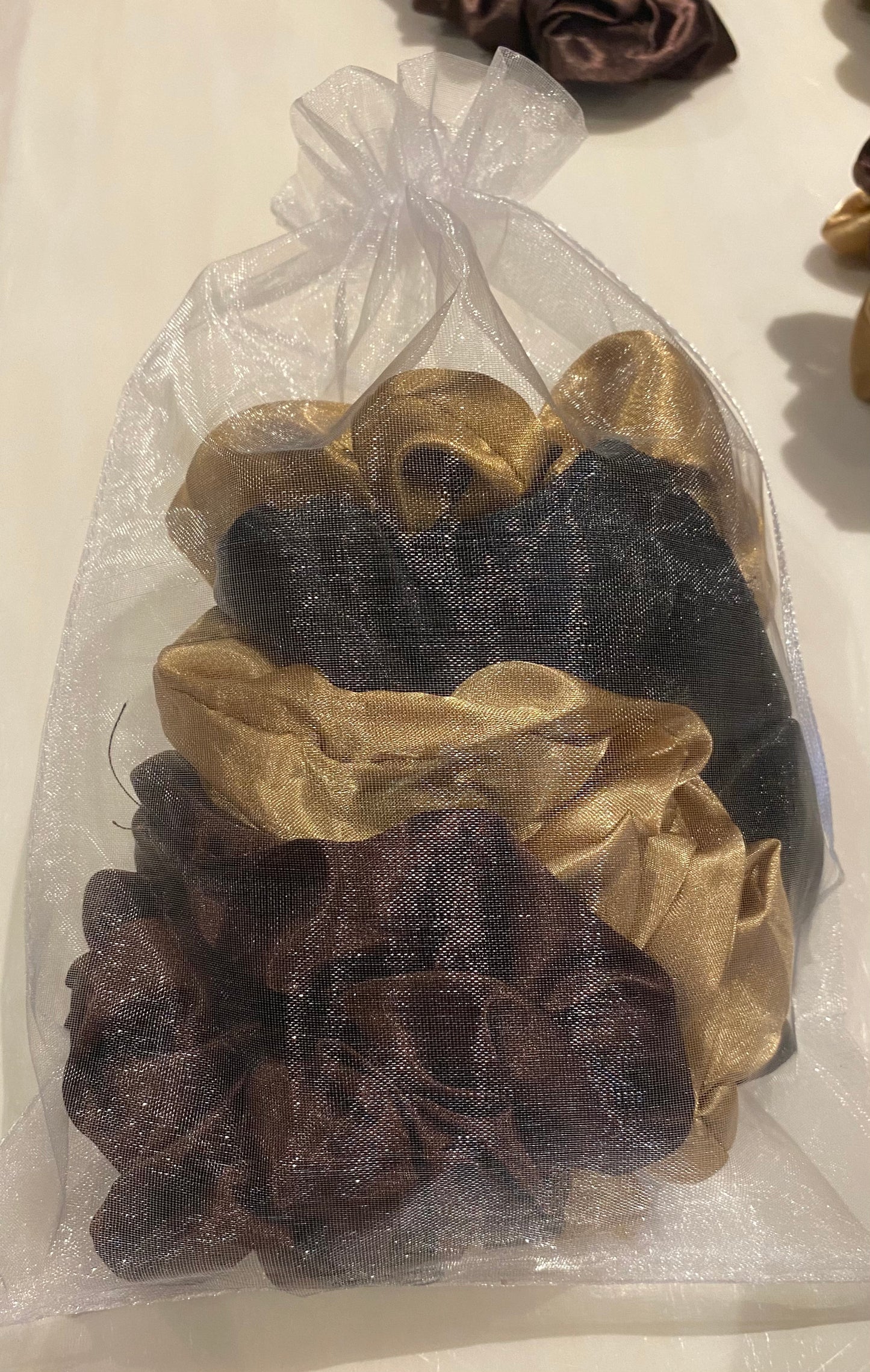 Silky scrunchies ( 4 pack)